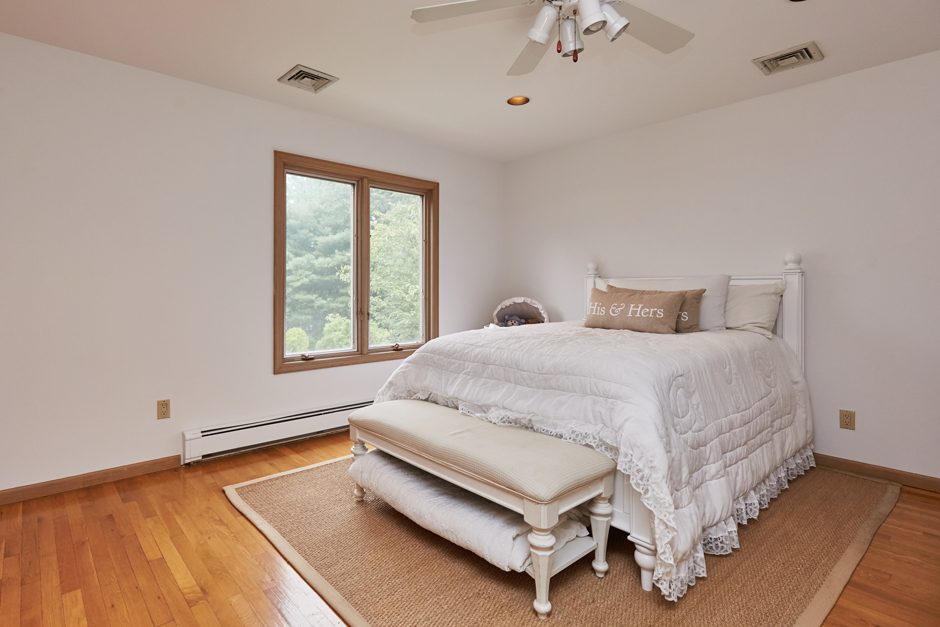 16 – 80 Hillside Avenue – Second Level Bedroom