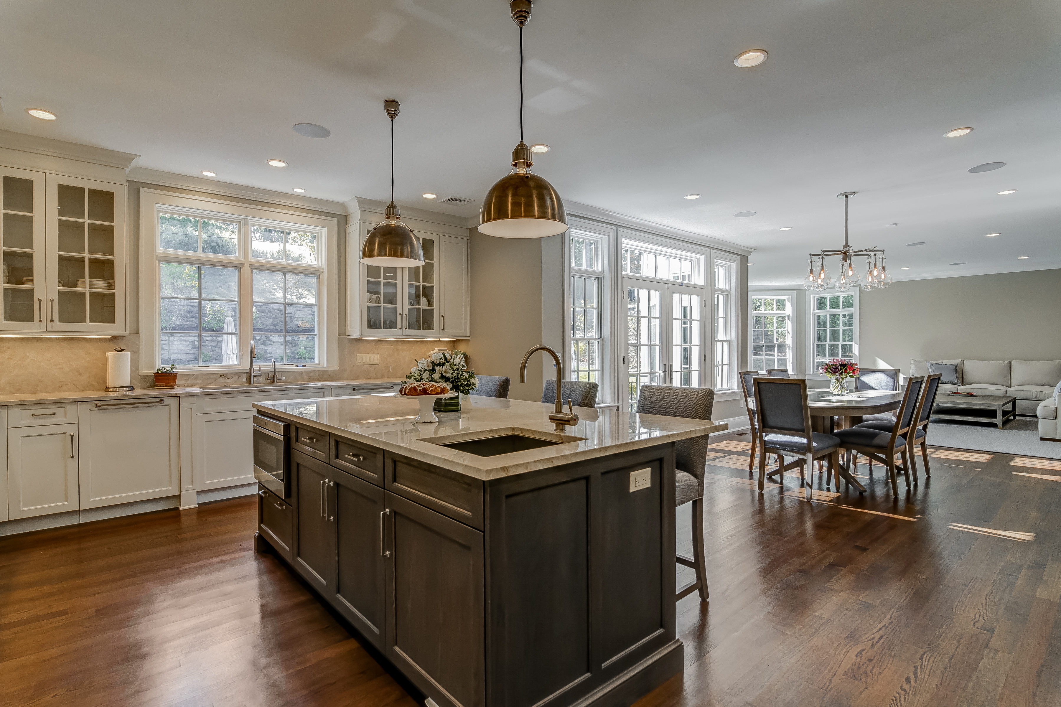 7 – Gourmet Eat-in Kitchen – 20 Troy Drive, Example of Most Recent Project from Builder