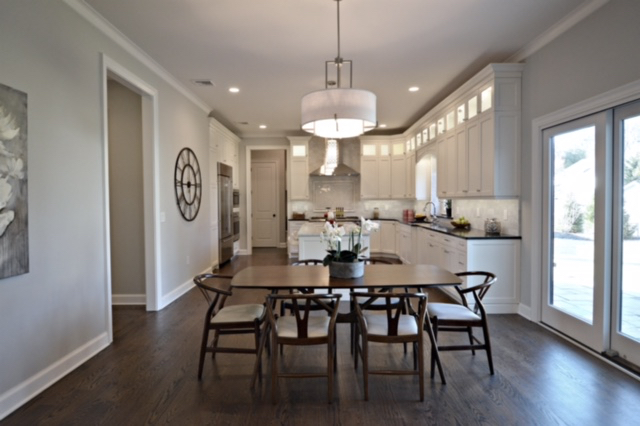 9 – 11 Hillview Terrace – Gourmet Eat-in Kitchen Open to the Family Room