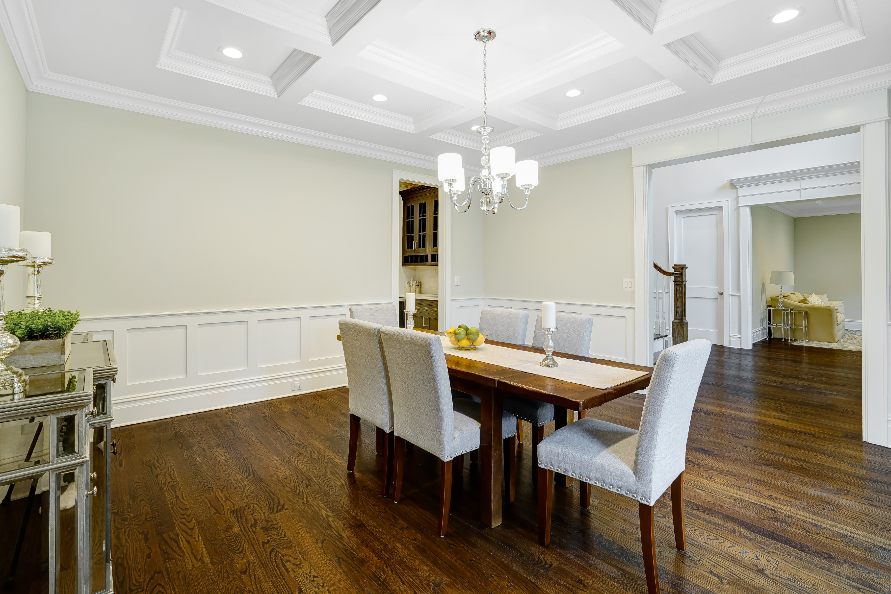5 – 18 Dale Drive – Dining Room