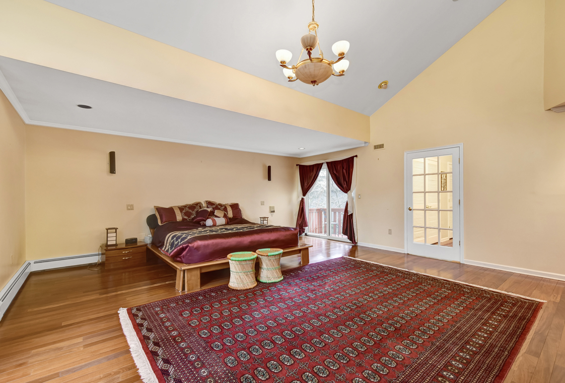 13 – 1 Lenape Road – Spectacular Master Bedroom