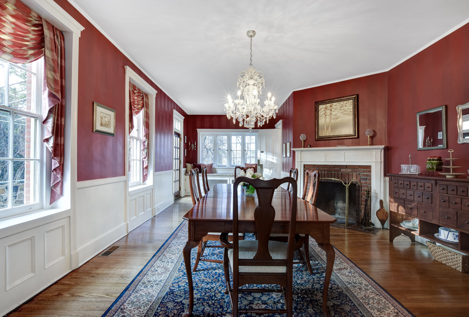5 – 18 Chestnut Place – Dining Room