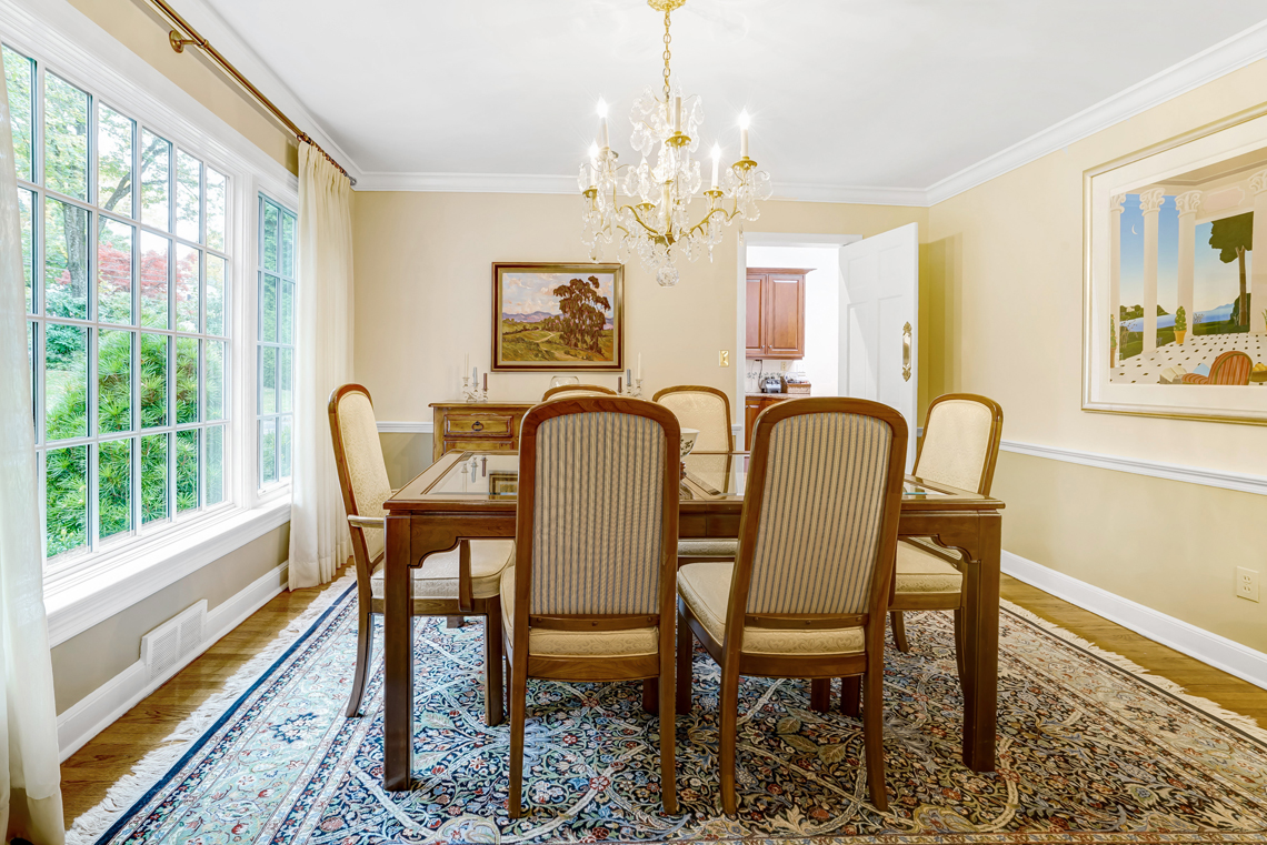 8 – 38 West Road – Dining Room