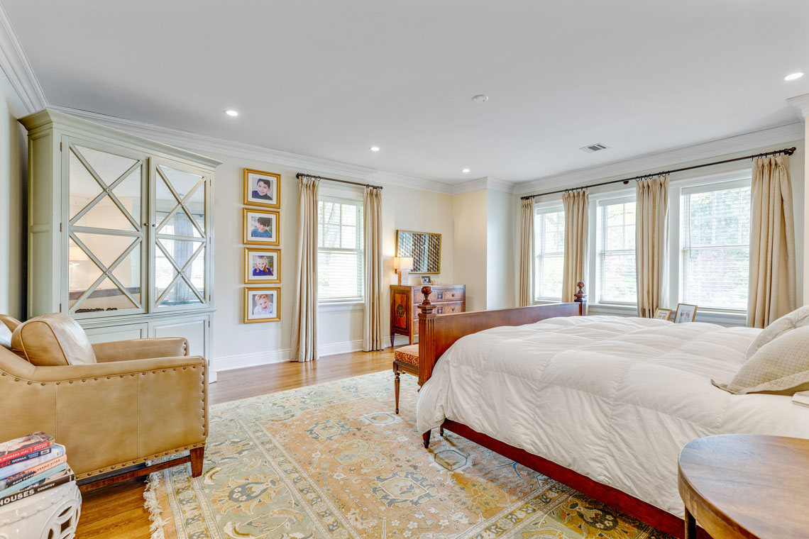 12 – 73 Oak Ridge Avenue – Master Bedroom