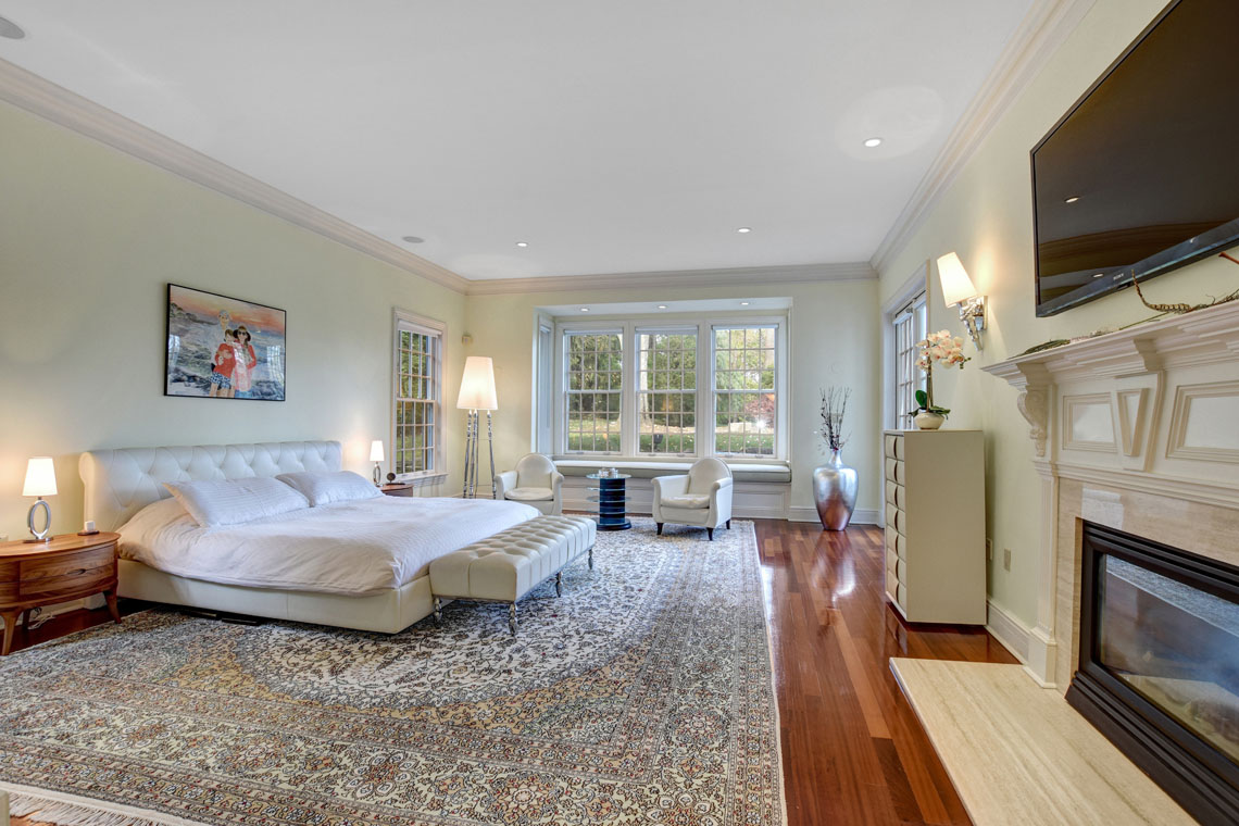 14 – 275 Hobart Avenue – Master Bedroom